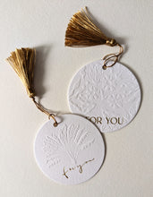 Load image into Gallery viewer, Embossed Gift Card Tags