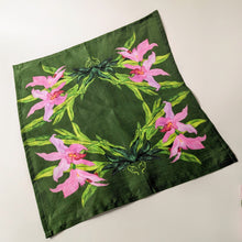 Load image into Gallery viewer, Tiger Orchid Linen Napkin - Set of 8