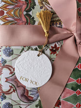 Load image into Gallery viewer, Embossed Gift Card Tags