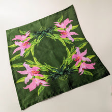 Load image into Gallery viewer, Tiger Orchid Linen Napkin - Set of 8
