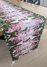 Load image into Gallery viewer, Medinilla Magnifica Pure Linen Table Runner
