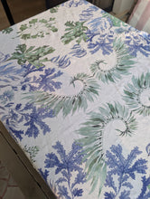Load image into Gallery viewer, Sea Plants Pure Linen Tablecloth
